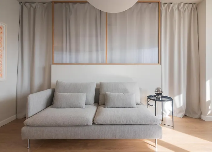 Indigo - Brand New Studio Apartment